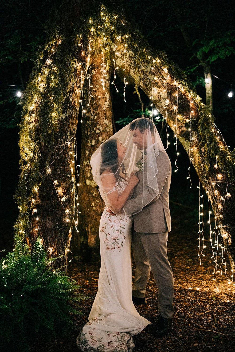 carousel-hero-element image-12