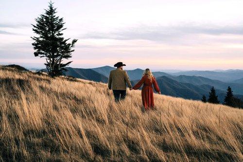 carousel-hero-element image-1